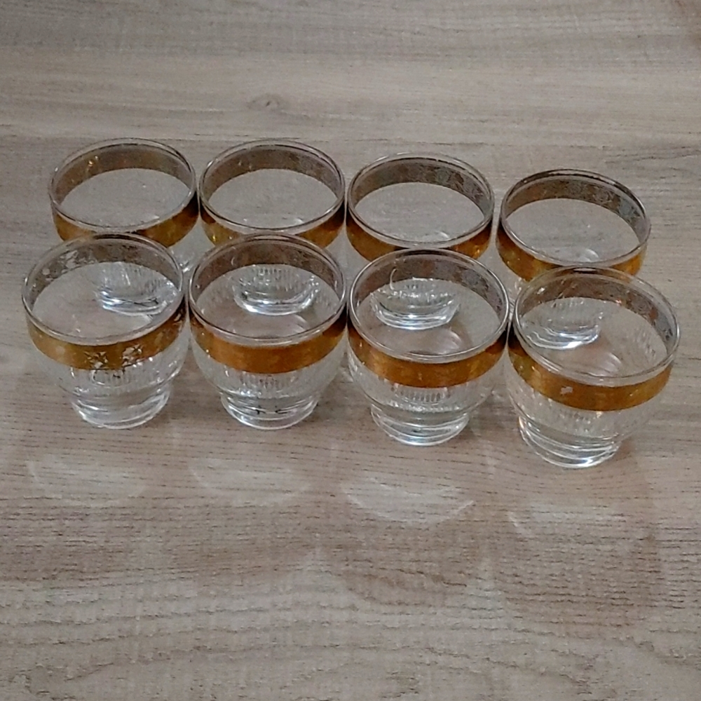 Low ball whiskey or coctail glasses